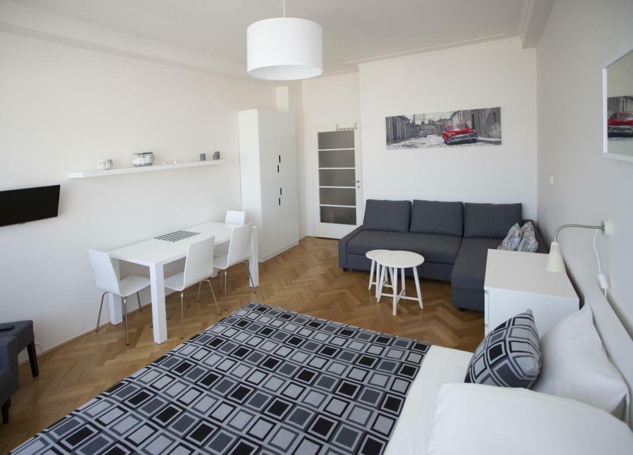Casa Anna Apartment Opletalova Prague Exterior photo